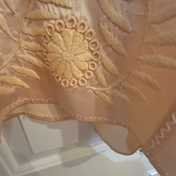 Cream-Colored Embroidered Peasant Blouse XL - Picture 10 of 12